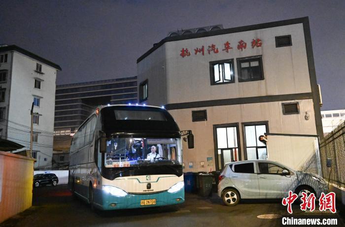 最新客车崛起，背景、事件与深远影响