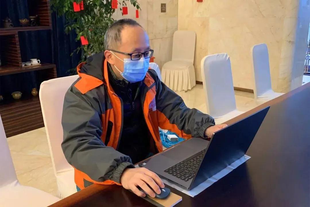 探秘返粤之旅，小巷中的美味奇缘